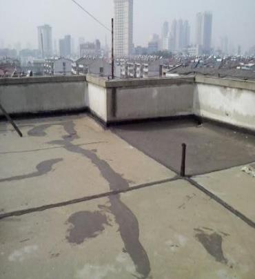 海南漏水维修 楼顶漏水是什么原因，楼顶漏水维修方法是什么?